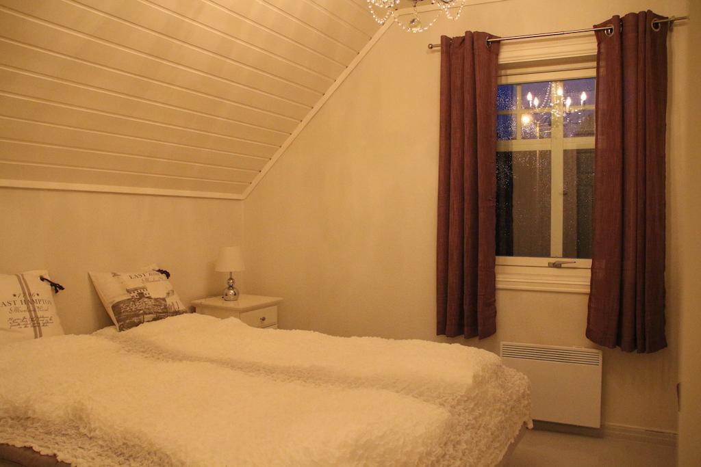 Holiday home Skomakergarden Ulsteinvik